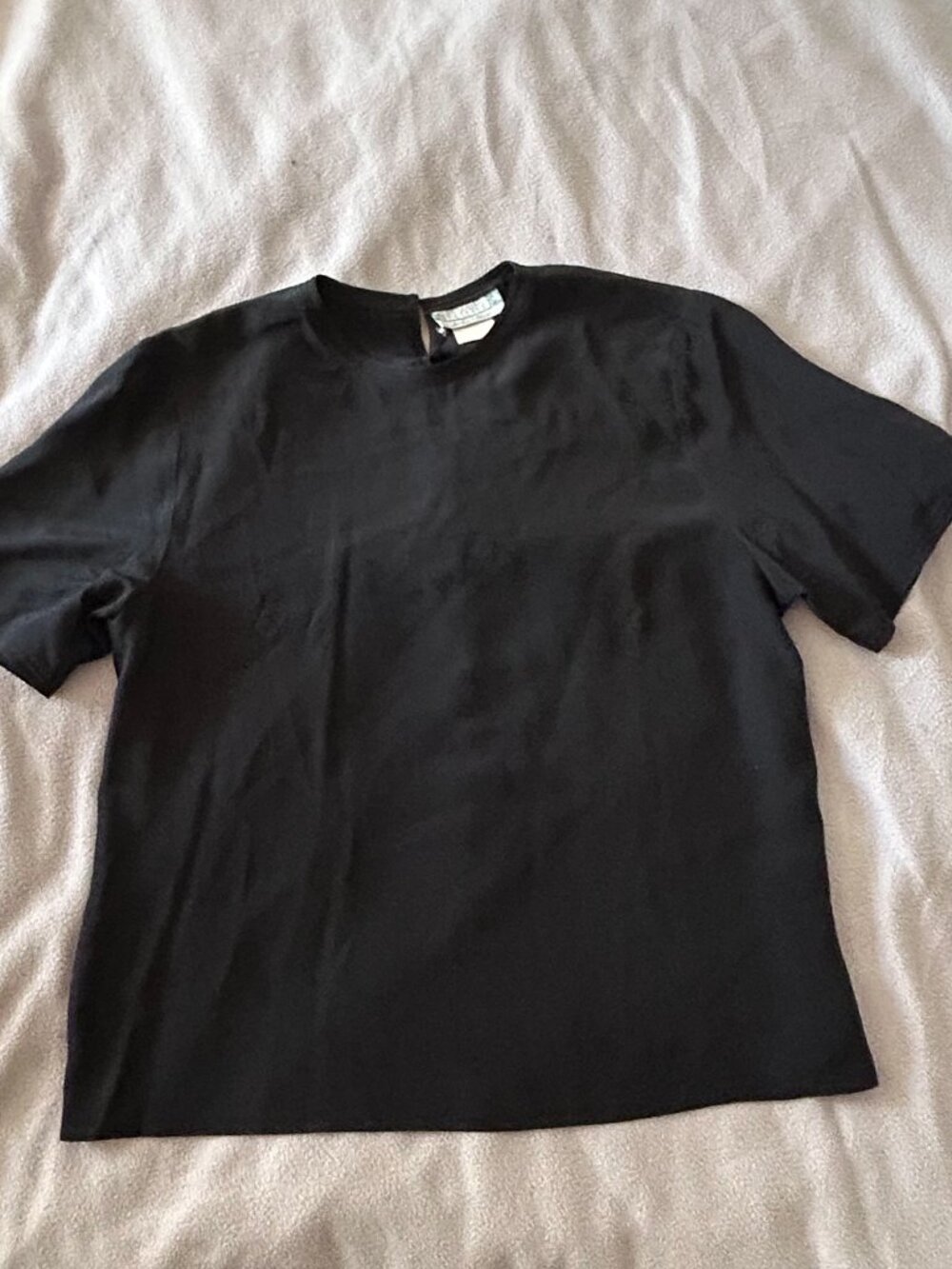 Vintage Braemar Petites by Jeremy Scott 100% Silk Black Short Sleeve Blouse Med